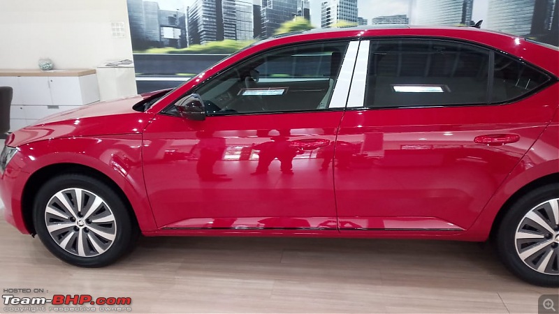 The Skoda Superb Sportline variant! EDIT: Launched at Rs 28.99 lakhs-img20181012wa0012.jpg