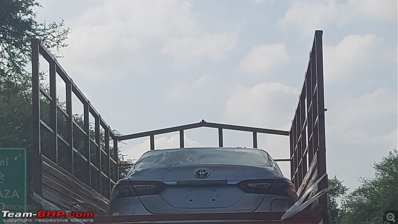 Next-gen Toyota Camry spotted testing in India EDIT: Launched at Rs. 36.95 lakhs-20181116_145614.jpg