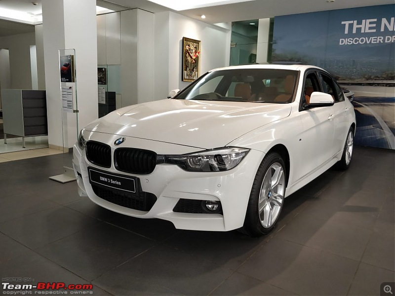 BMW silently launches the 330i, priced from Rs. 42.4 lakh-front-3.jpg.jpg