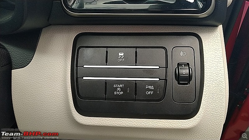 The Mahindra XUV300, aka Ssangyong Tivoli. Edit: Launched @ 7.9 lakhs-dash-buttons.jpg