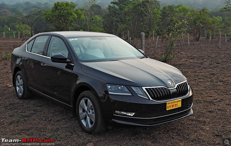 A close look: The 2017 Skoda Octavia Facelift with hands-free parking-p4070153.jpg