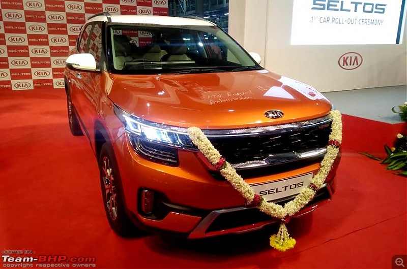 The Kia Seltos SUV (SP Concept). EDIT : Launched at Rs. 9.69 lakhs-0_578_872_0_70_http___cdni.autocarindia.com_extraimages_20190808035819_kiaseltosplantrollout3.jpg