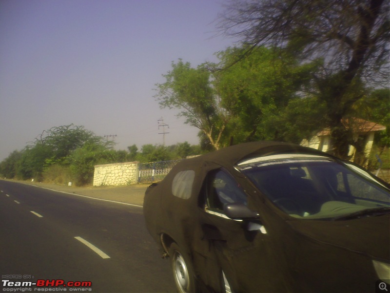 Spied 2010 Tata Safari / Indicruz EDIT : Caught testing in India! Pics on Pg. 20-poona2btravel2b209.jpg