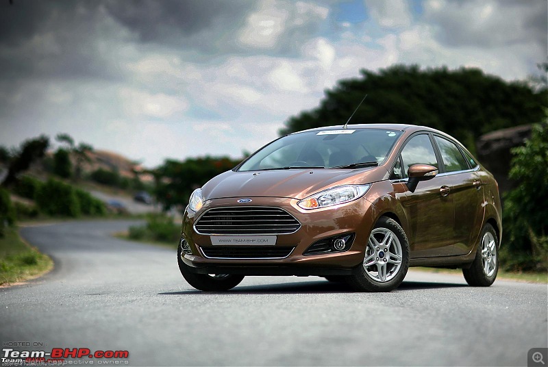 Cars that punch above their weight in India!-fordfiestafacelift22.jpg