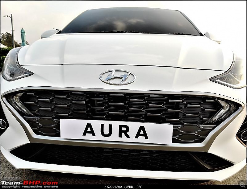 Hyundai Aura (2nd-gen Hyundai Xcent). Edit: Launched at 5.8 lakhs-front-grill-detailing.jpg