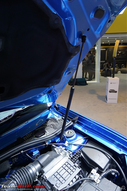 Renault Duster 1.3L Petrol @ Auto Expo 2020-23.jpg