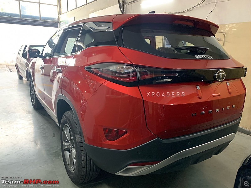 The BS6 Tata Harrier with 6-speed AT. EDIT: Launched @ 13.69 lakhs-6.jpg