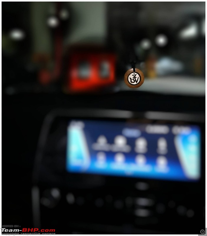 The BS6 Tata Harrier with 6-speed AT. EDIT: Launched @ 13.69 lakhs-106353139_10158389086018550_5094617074241400858_o.jpg