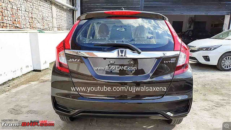 Honda Jazz BS6, now launched at Rs. 7.5 lakhs-2020hondajazzfaceliftdealershowroom2.jpg