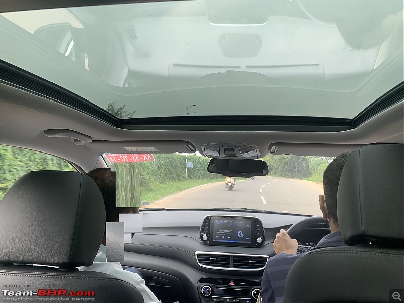 Hyundai Tucson Facelift @ Auto Expo 2020. EDIT : Launched at Rs. 22.30 lakh-tuscon_inside_view_sunroof.jpg