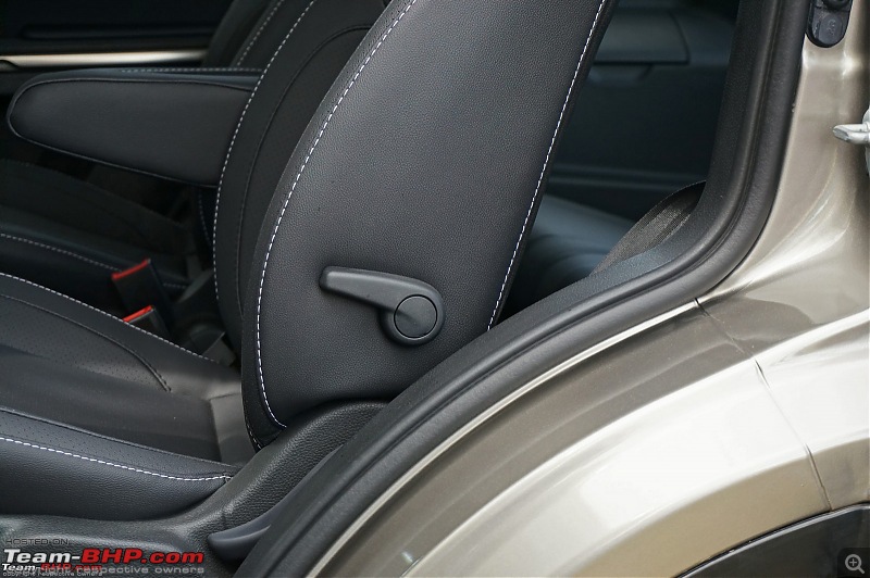Captain Seats vs Bench Seats | Which one do you prefer in your SUV / MPV and why?-captain-4.jpg