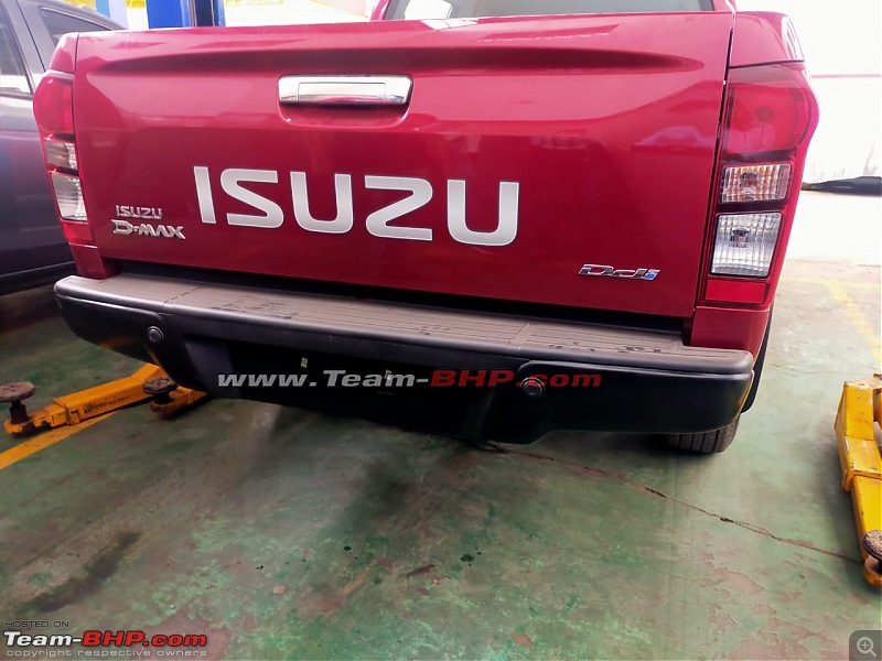 Isuzu D-Max V-Cross 1.9L 4x4 AT spied. EDIT : Now Launched at Rs. 19.99 lakhs-image0.jpeg