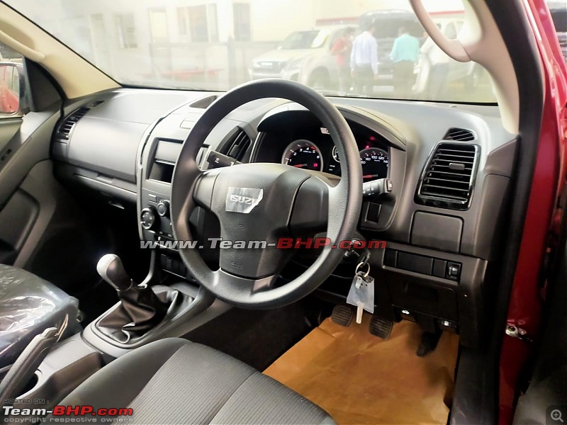 Isuzu D-Max V-Cross 1.9L 4x4 AT spied. EDIT : Now Launched at Rs. 19.99 lakhs-image5.jpeg