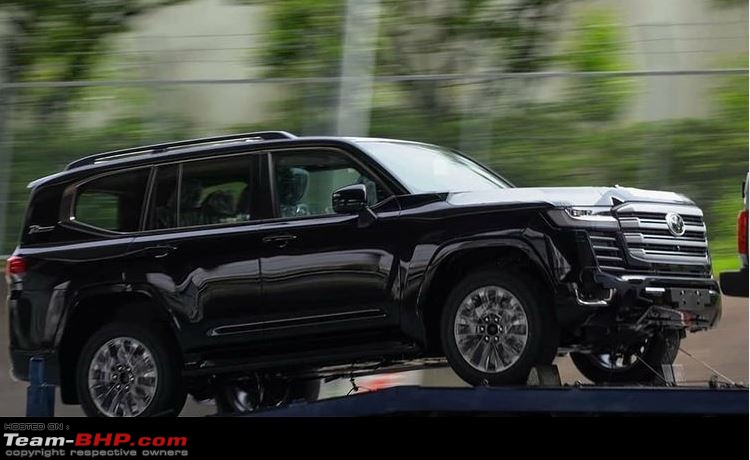 Next-gen Toyota Land Cruiser 300 Series may debut later in 2020-l2.jpg