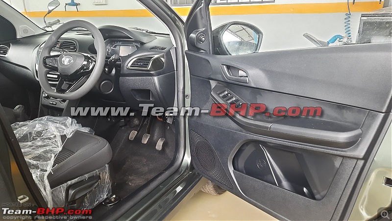 Facelifted Tata Tiago NRG spied-20210731_153619.jpg