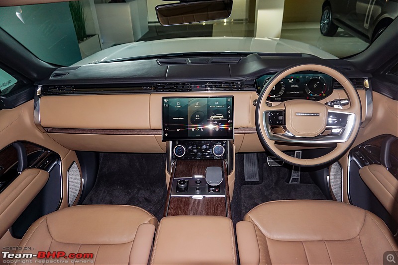 2022 Range Rover | A Close Look & Preview-1.jpg
