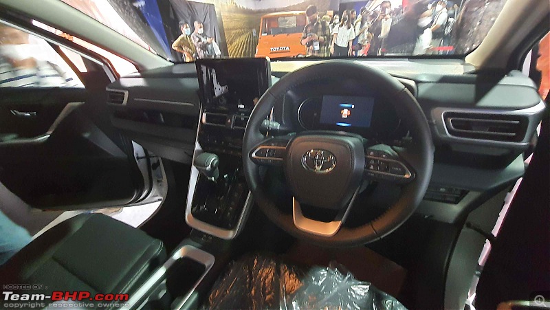Toyota Innova Hycross, now unveiled-e4c4a283976ec46bd09a45d2d69ce412.jpg