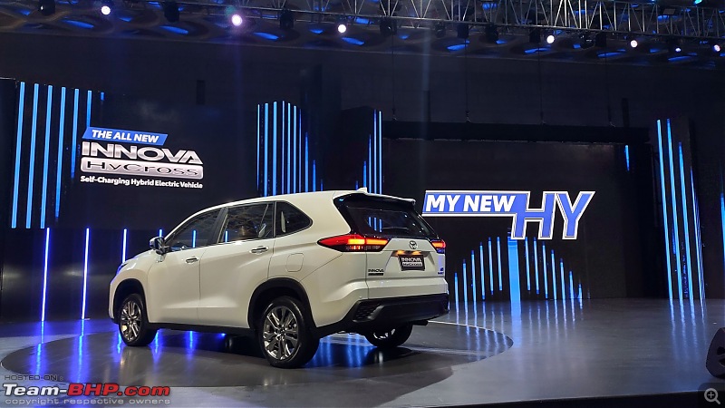 Toyota Innova Hycross, now unveiled-20221125_113340.jpg