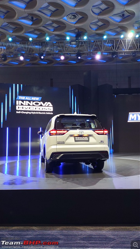 Toyota Innova Hycross, now unveiled-20221125_113344.jpg