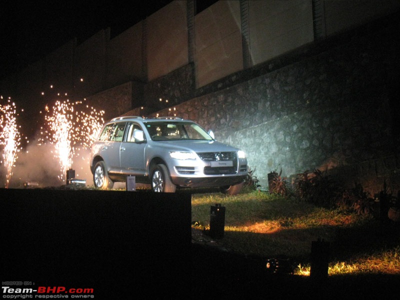 Report & Pics: Volkswagen Beetle and Touareg launch in Mumbai-touareg1.jpg
