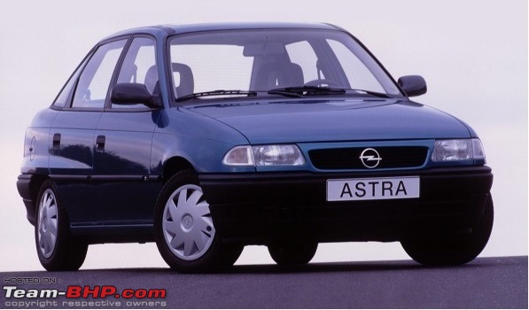 I prefer black bumpers over body-coloured ones-opel-astra-1996.jpg