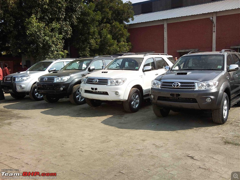 Toyota Fortuner Color?-photo098.jpg