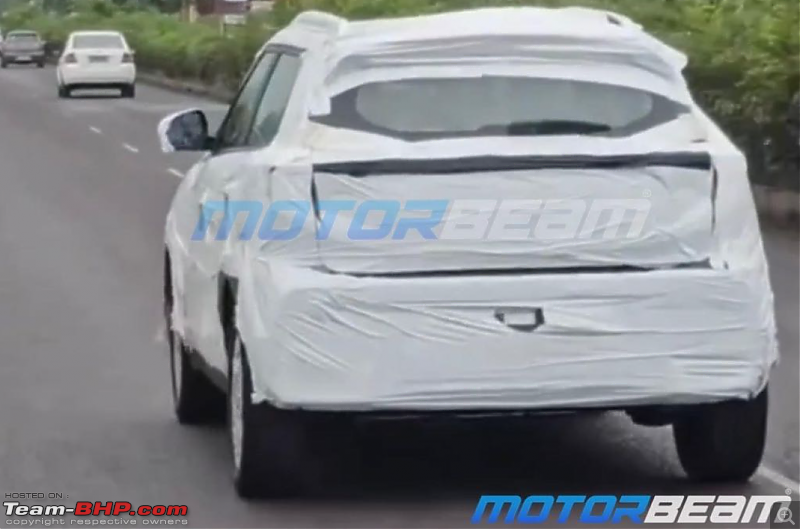 New Mahindra Compact SUV spotted | XUV300 Facelift?-screenshot-20230828-185712.png