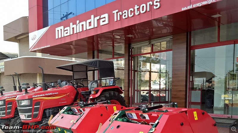 Same passenger and commercial vehicle showroom or different, for single automaker?-mahindra-tractors-palakkad-kerala.jpg