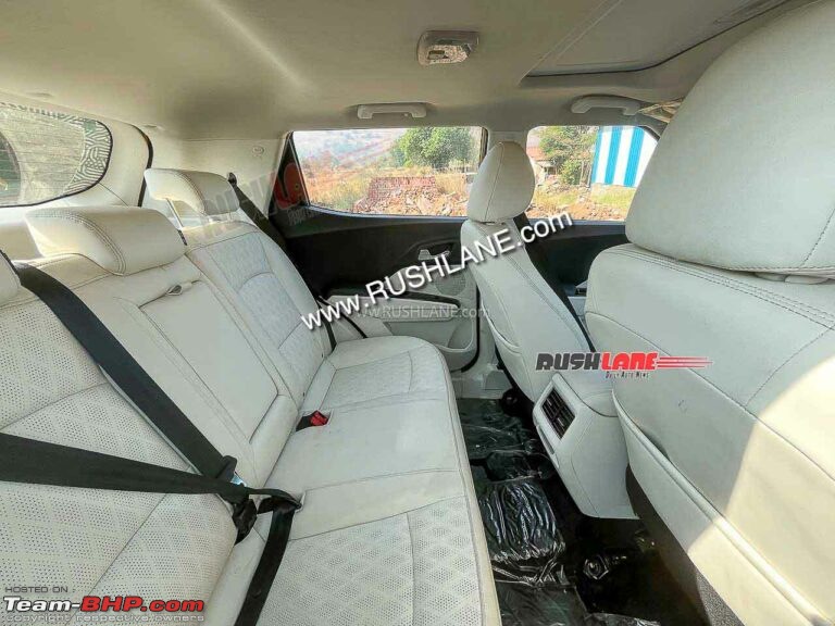 New Mahindra Compact SUV spotted | XUV300 Facelift?-mahindraxuv300faceliftspiedinside9768x576.jpg