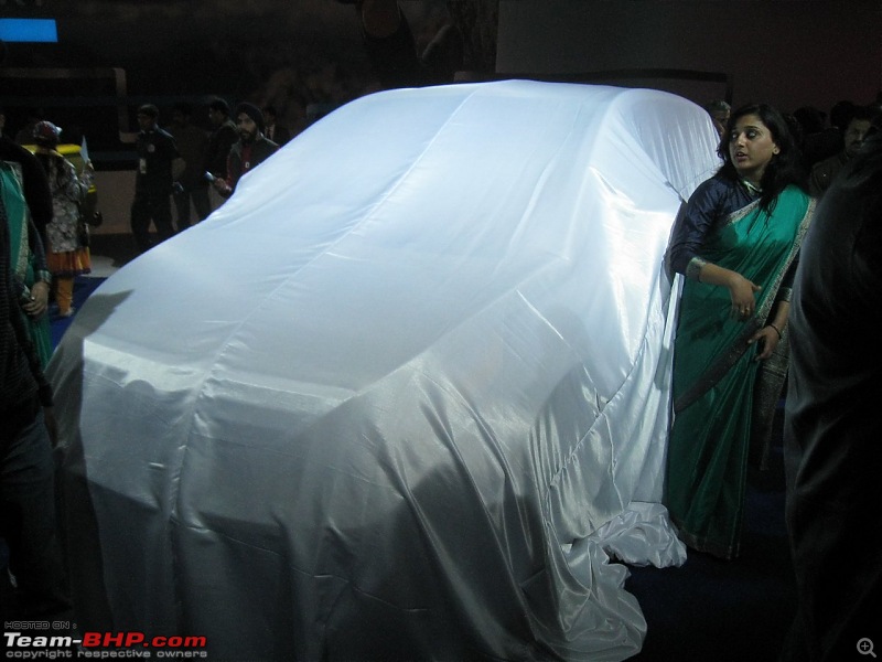 Pics: Tata Motors unveil the Aria (Indicruze) at the Auto Expo 2010. Video: Pg 52-01.jpg
