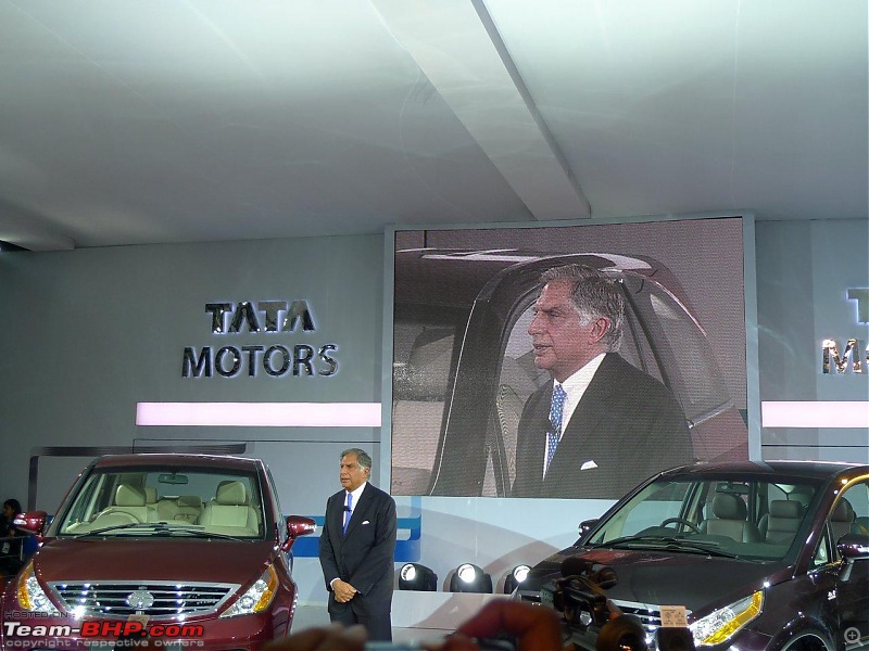 Pics: Tata Motors unveil the Aria (Indicruze) at the Auto Expo 2010. Video: Pg 52-04.jpg