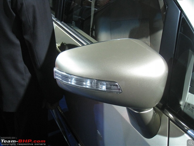 Pics: Tata Motors unveil the Aria (Indicruze) at the Auto Expo 2010. Video: Pg 52-img_2269.jpg