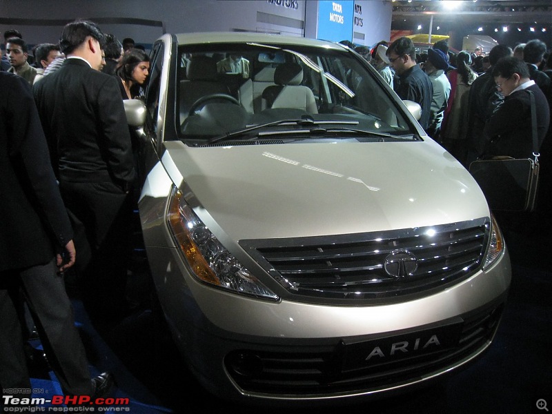 Pics: Tata Motors unveil the Aria (Indicruze) at the Auto Expo 2010. Video: Pg 52-img_2272.jpg