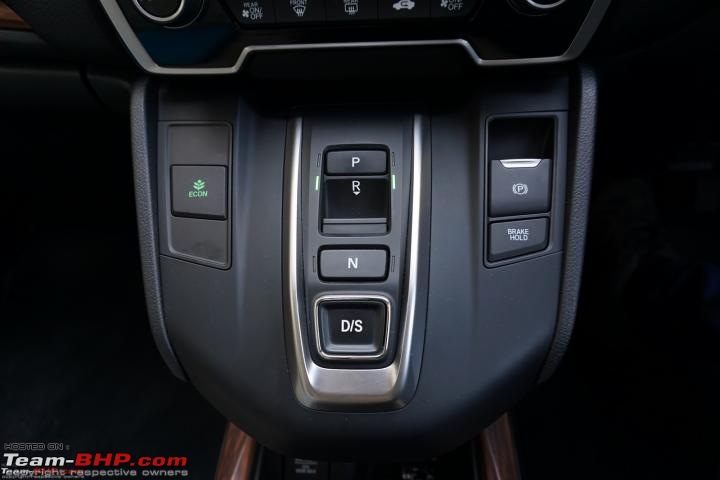 Modern car trends that you find aesthetically unappealing-crv-button-shift.jpg