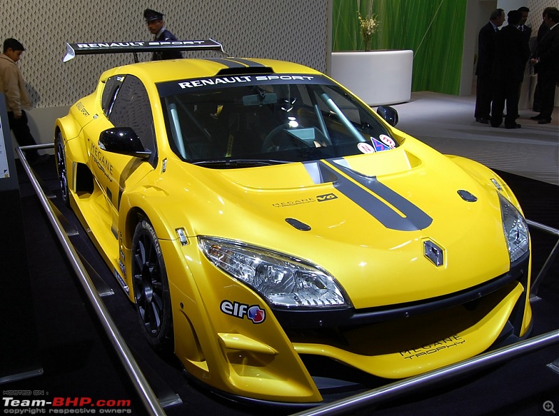 AUTO EXPO 2010 - Live Feed & Pics-renault1.jpg