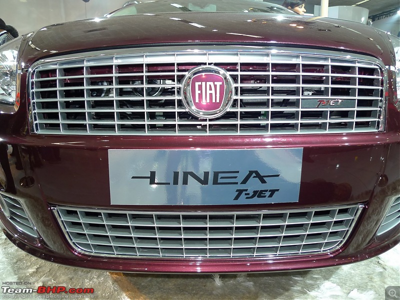 Fiat at the Auto Expo 2010-p1030877.jpg