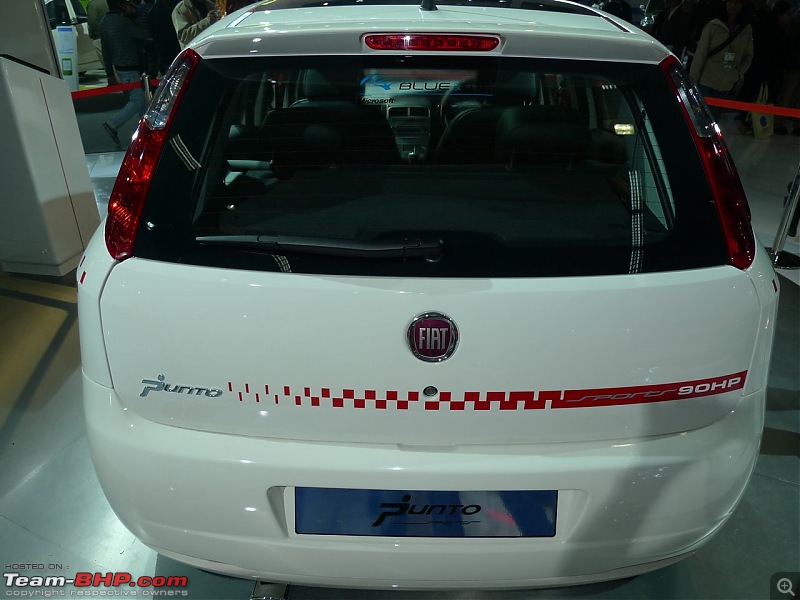 Fiat at the Auto Expo 2010-p1030916.jpg