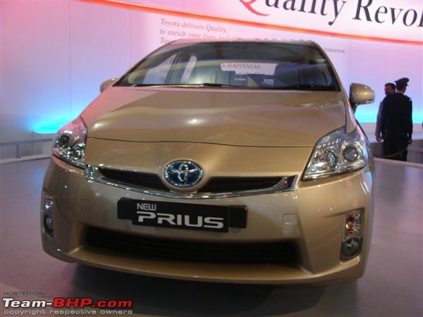 Green Cars at Auto Expo 2010-toyota_prius.jpg