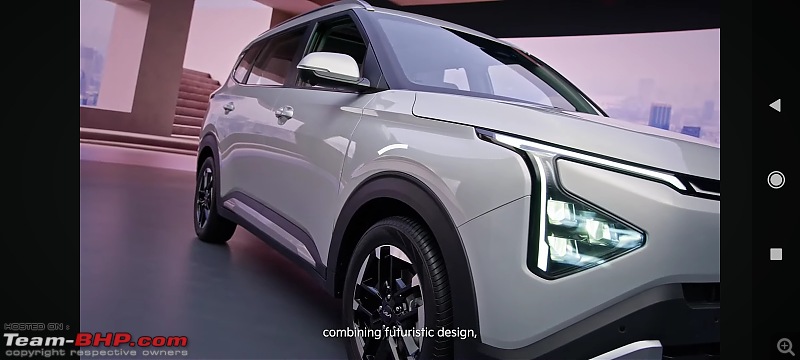 Kia Carens facelift spied testing in South Korea-screenshot_20250508122444382_com.google.android.youtube.jpg