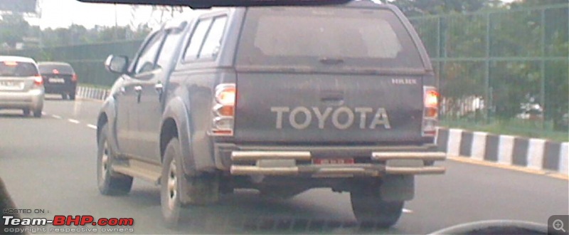 SPOTTED !!! Toyota Hilux -- on Fortuner lines-1.jpg