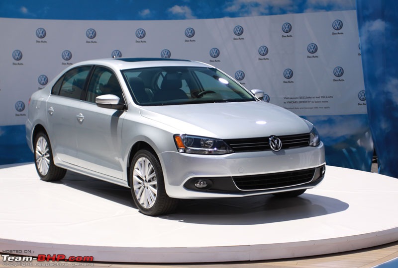 Leaked pics of 2011 VW Passat-2011_jetta_event_silver.jpg