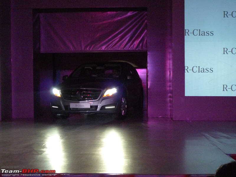 Report and Pics: Mercedes Benz R Class launch in Mumbai. EDIT : Now in Diesel too-01.jpg