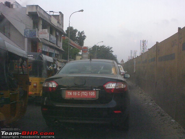 SCOOP : Renault Fluence spotted testing in Chennai *UPDATE* Coming on May 23.-dsc00673.jpg