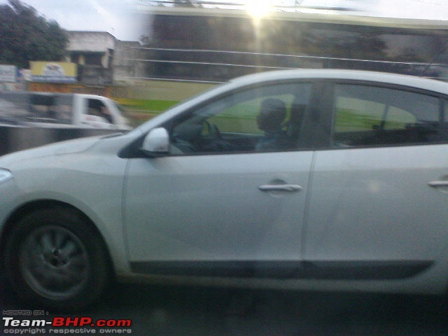 SCOOP : Renault Fluence spotted testing in Chennai *UPDATE* Coming on May 23.-dsc00678.jpg