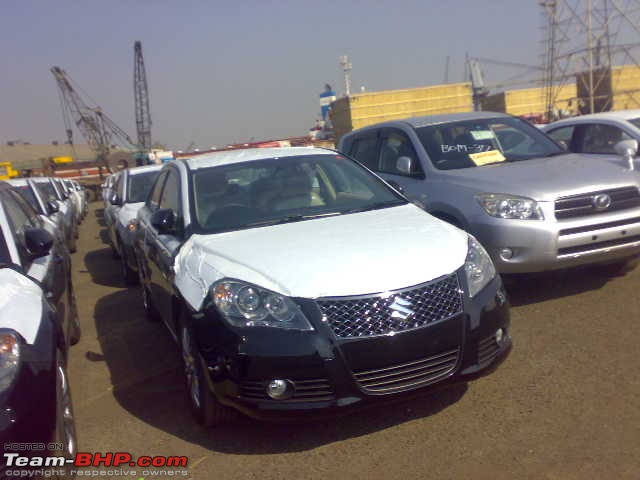 Maruti Suzuki Kizashi 'Spotted' in Gurgaon EDIT: Launched  at Rs. 16.5 Lakh Ex Delhi-200120116559.jpg