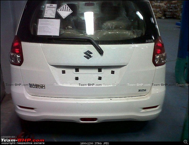 SCOOP Pics! Maruti Suzuki's new 7 seater MPV Ertiga *UPDATE* Spotted again Pg.29,30-img00017201105120336-1.jpg