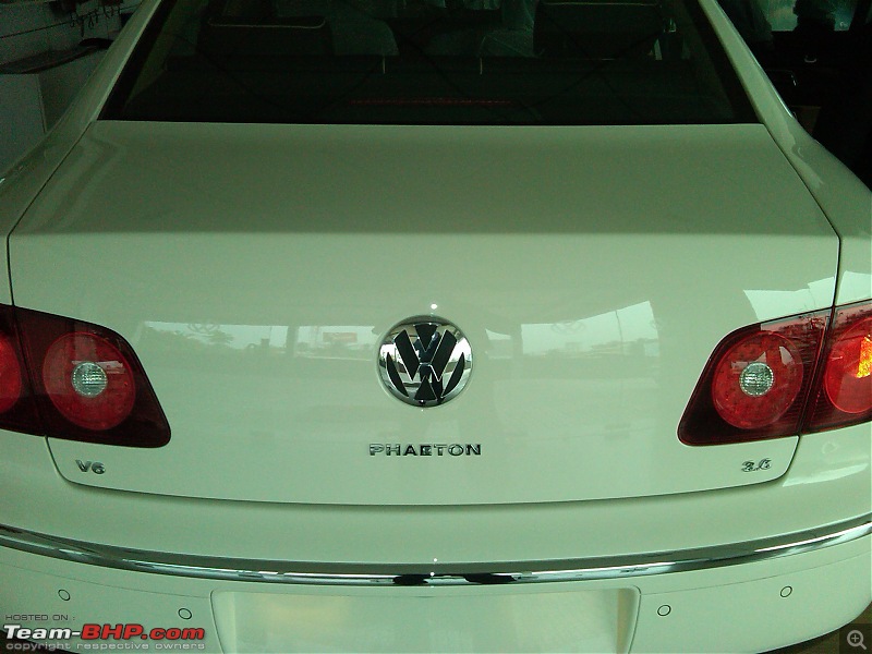 VW offers Rs. 25 lakh off on Phaeton 3.6-img00102201012081651.jpg