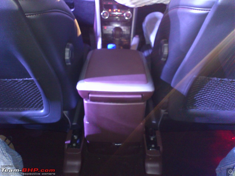 New Mahindra SUV for 2011 - Pics on Pg. 109 *UPDATE* XUV500 launched at 10.8 lakhs-phpaazaqidsc_0441.jpg