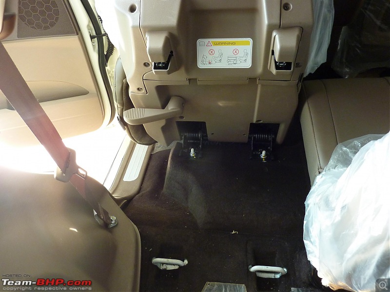 New Mahindra SUV for 2011 - Pics on Pg. 109 *UPDATE* XUV500 launched at 10.8 lakhs-p1070930.jpg