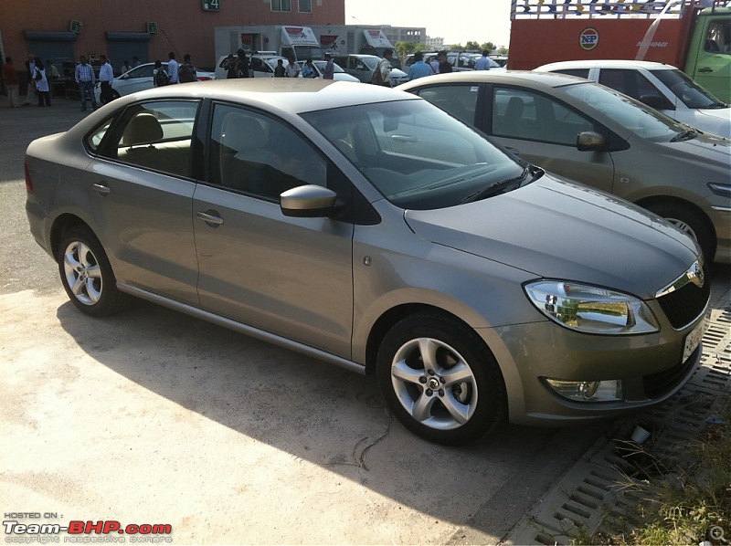 Skoda Rapid based on VW Vento begins production. Launch on 16th November, 2011-rapid1.jpg